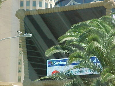 Windows crashed on the Paris billboard.