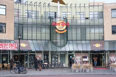 The Hard Rock.  An Island of American food in Amsterdam.
