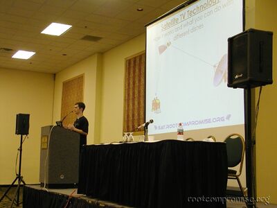 OldSkoolS giving his Satellite Technology talk.