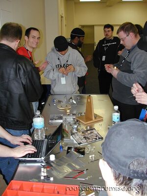 Lock Picking /w Flash.