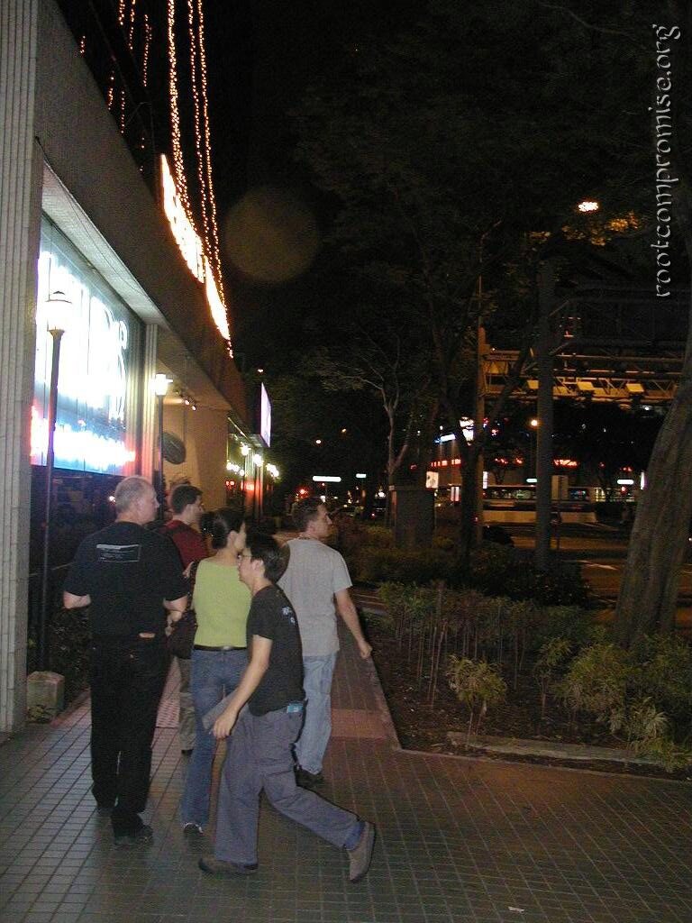 bh_asia_2003_070.jpg