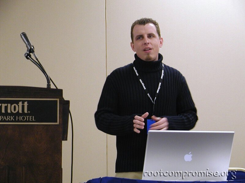 Johnny Long presents "Google Hacking".
